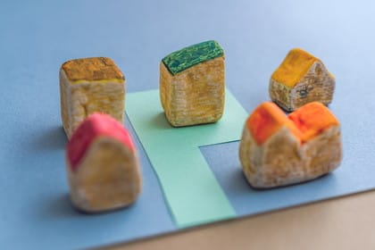 旗竿地での後悔やトラブル事例。メリット・デメリットを知って家を建てよう