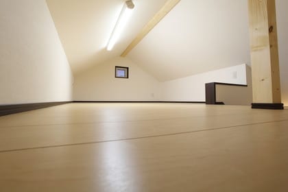 ロフト付き平屋の間取りは？固定階段は設置できる？気になる疑問を解説