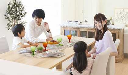 いまどきはリビングが勉強部屋！リビングの間取りとレイアウトの工夫
