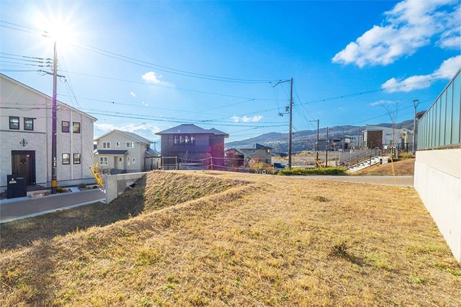 セキュレア宝塚山手台東　(建築条件付宅地分譲)
