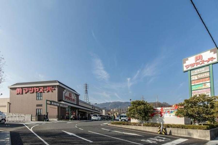 シャリエグレース大津園山