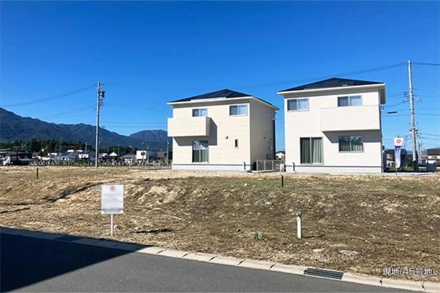 ウルオイテラスKOMONO　(建築条件付宅地分譲)